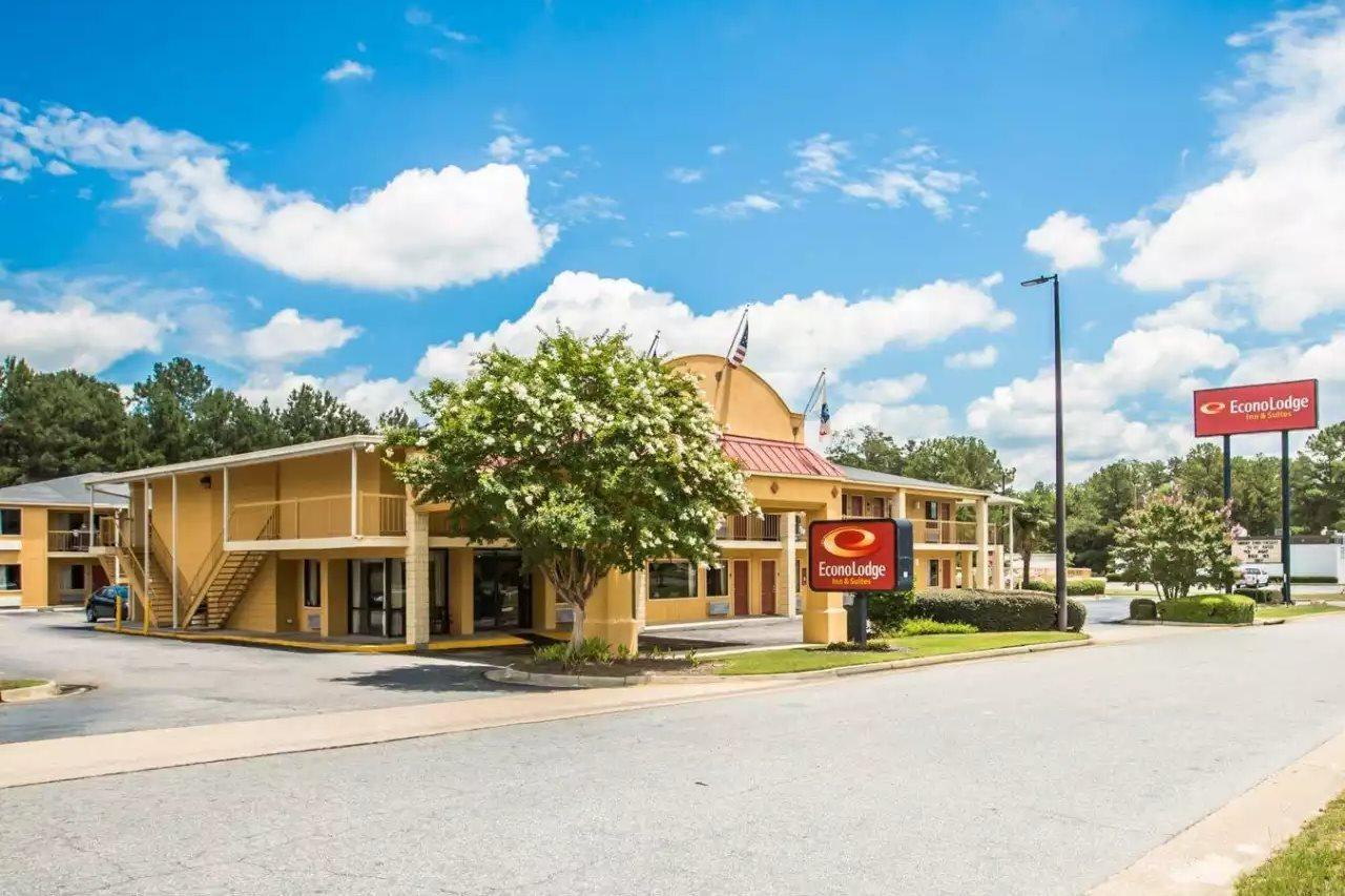 Econo Lodge Inn & Suites At Fort Moore Columbus Exterior foto